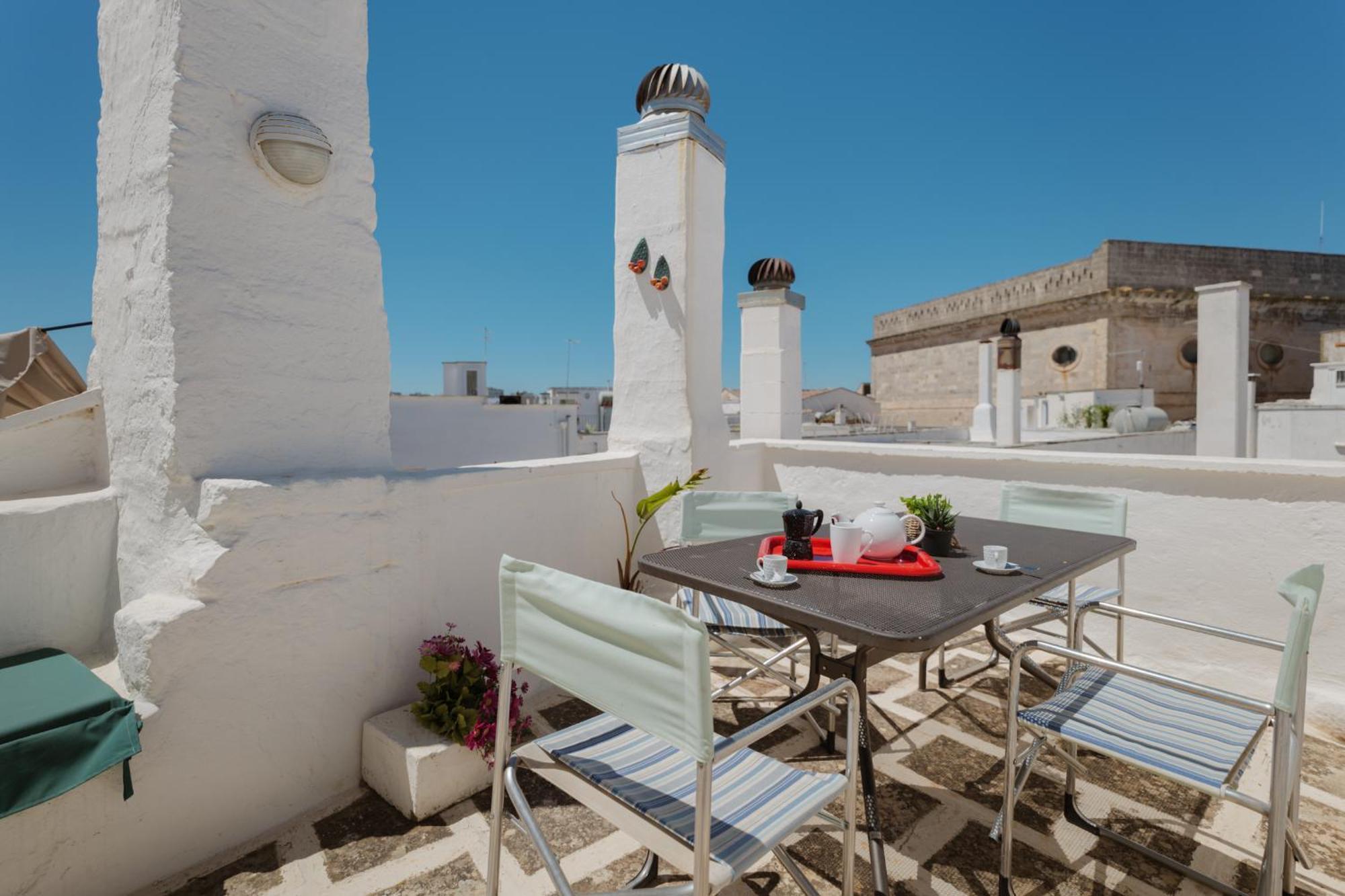 Dimora Lavinia Casa Vacanze Centro Storico Ostuni Exterior foto