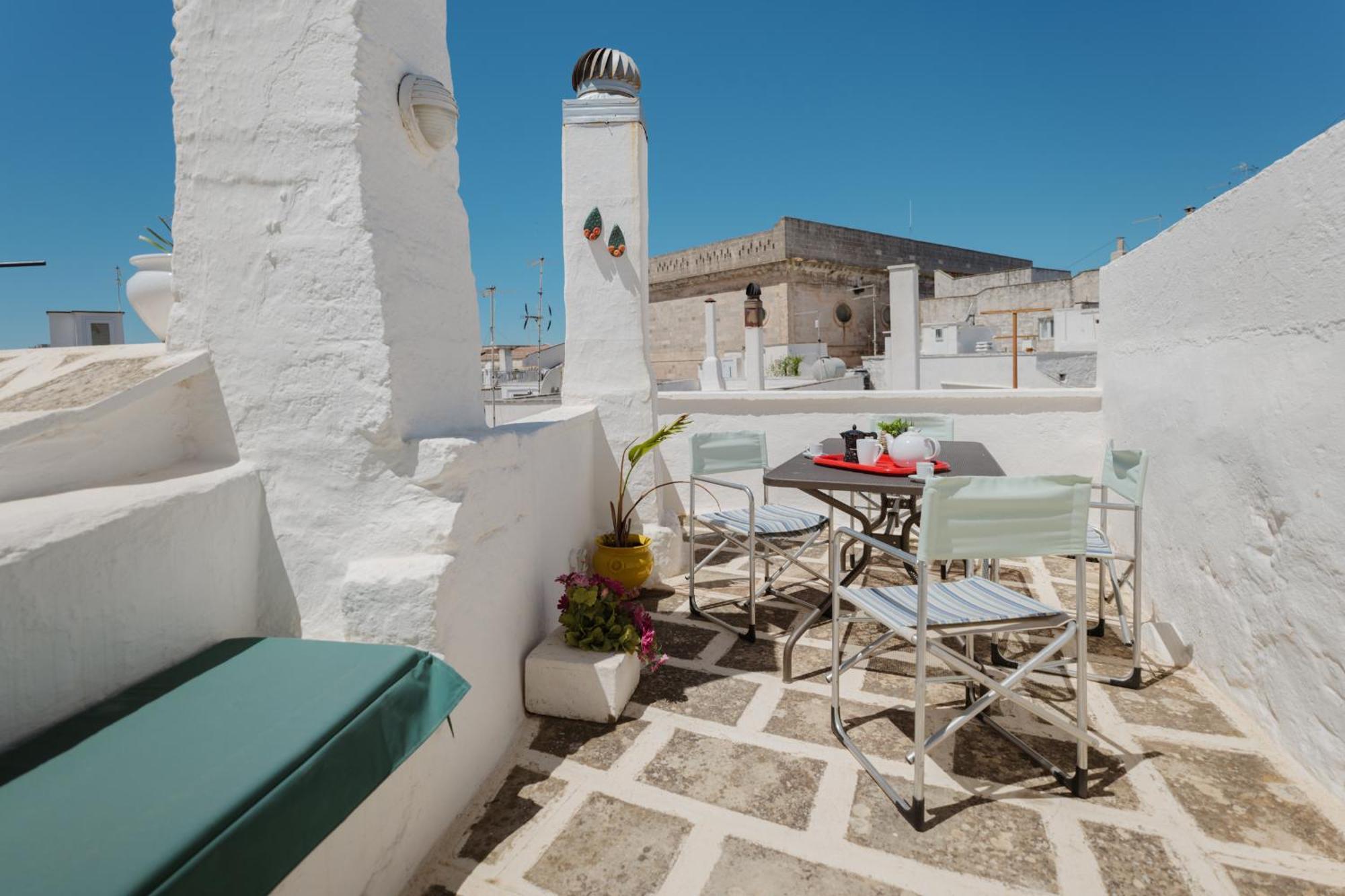 Dimora Lavinia Casa Vacanze Centro Storico Ostuni Exterior foto